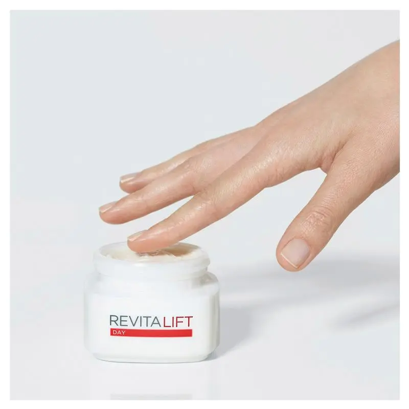 L'Oreal Paris Revitalift Day Cream 50ml - Image 8